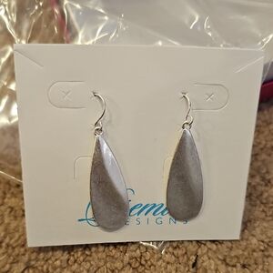 Premier Designs Silver Teardrop Fish Hiok Drop Earrings